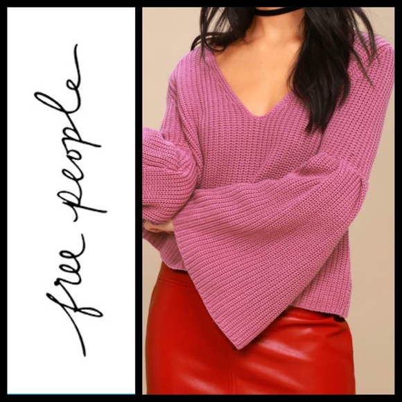 Free People Sweaters - 💗NWT FREE PEOPLE DAMSEL BELL SLEEVE SWEATER